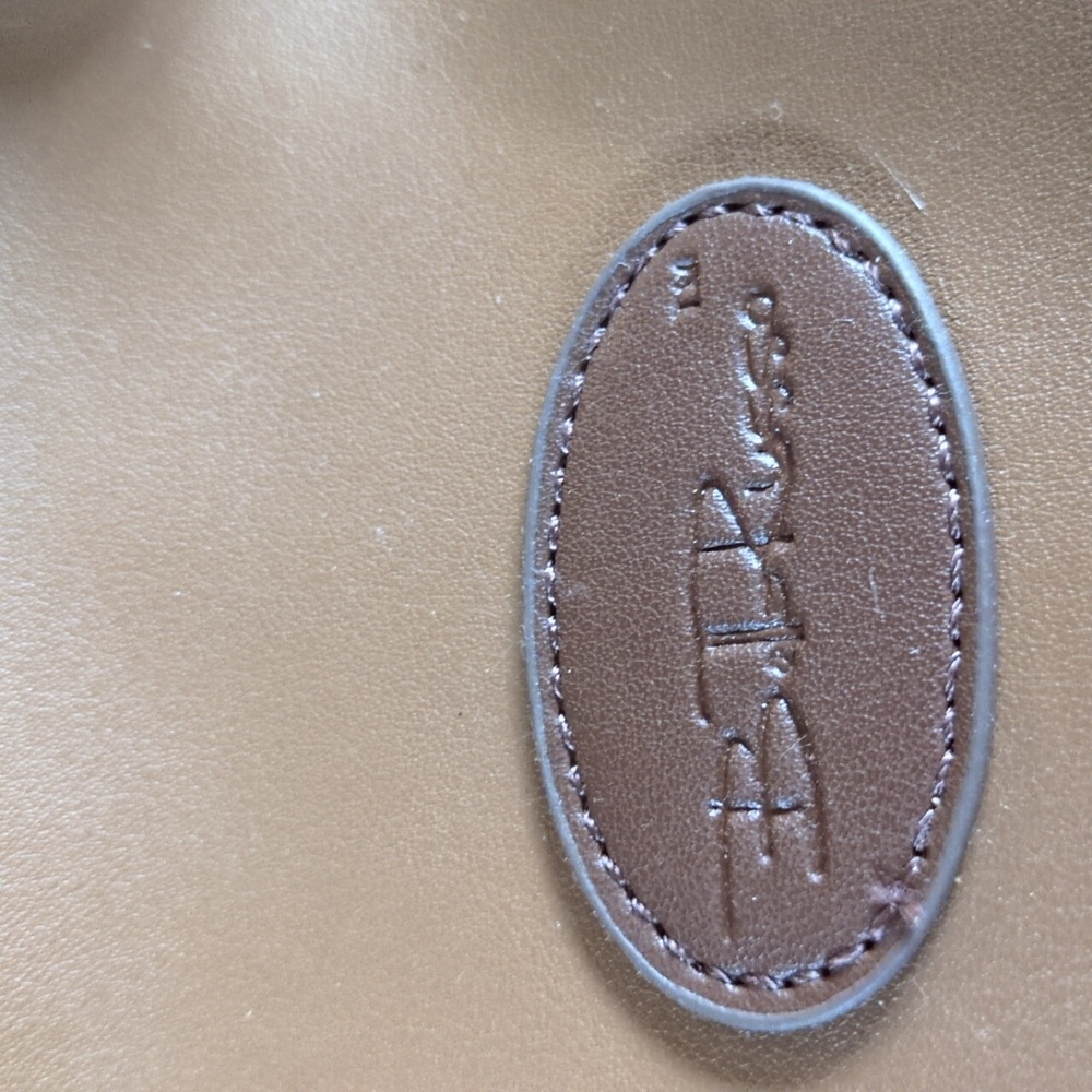 New Bella Russo Quality Beautiful Brown Tote With Huge Zipper & Pockets Inside - Picture 2 of 7